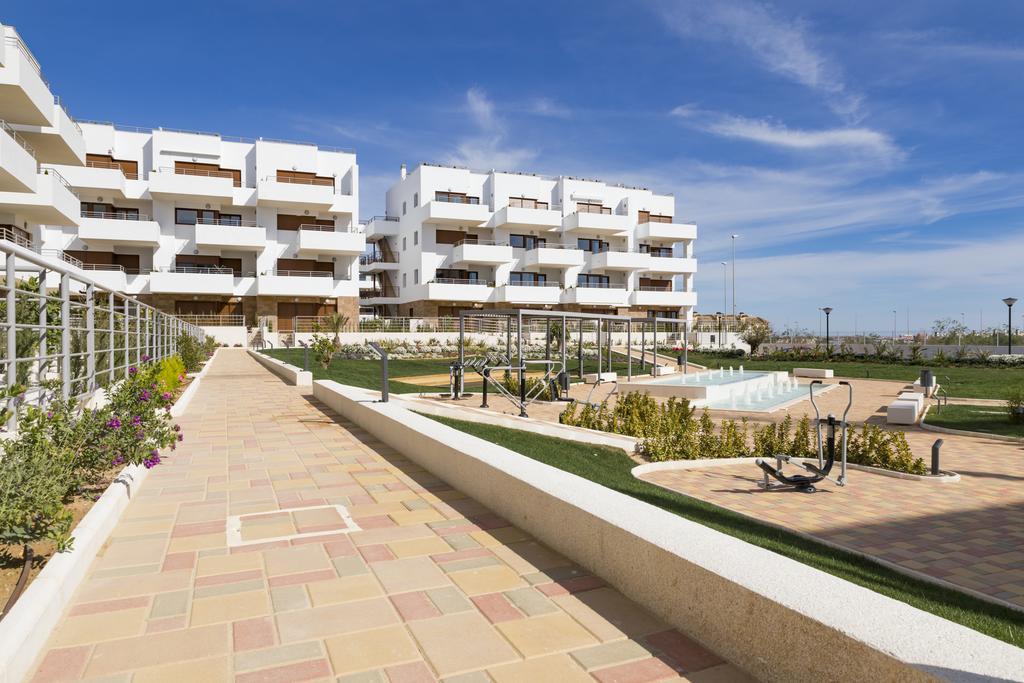 Terrazas De Campoamor By Mar Holidays Orihuela Exterior foto